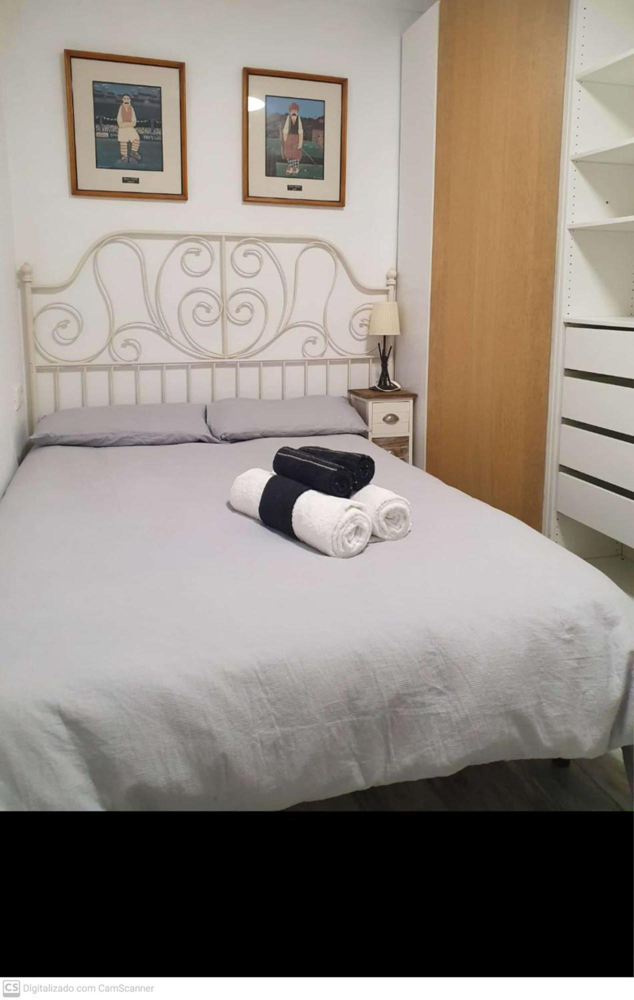Studio Or Rooms With Private Bathroom Or Rooms With Shared Bathroom Барселона Экстерьер фото