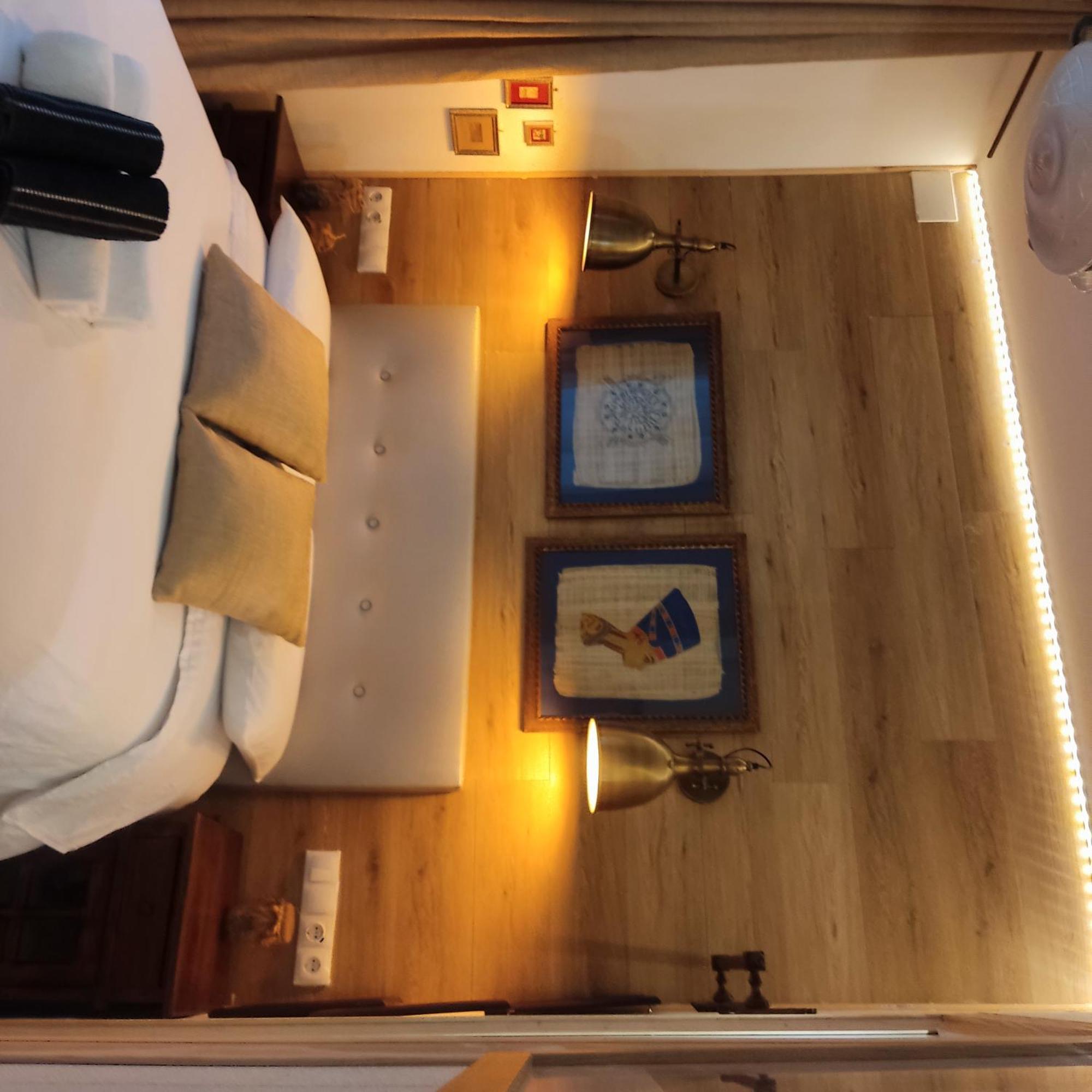 Studio Or Rooms With Private Bathroom Or Rooms With Shared Bathroom Барселона Экстерьер фото