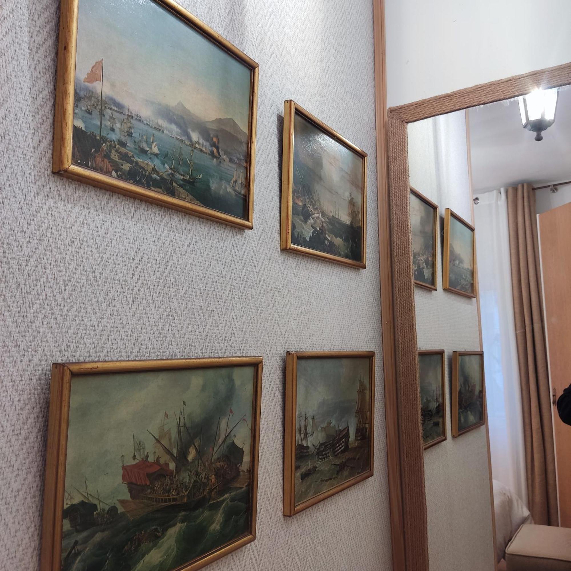 Studio Or Rooms With Private Bathroom Or Rooms With Shared Bathroom Барселона Экстерьер фото