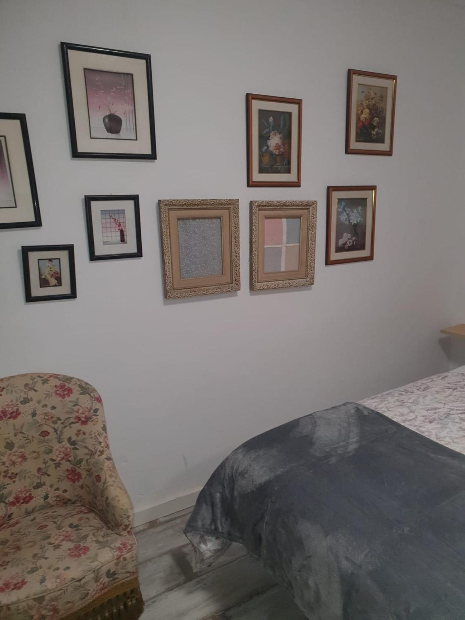 Studio Or Rooms With Private Bathroom Or Rooms With Shared Bathroom Барселона Экстерьер фото