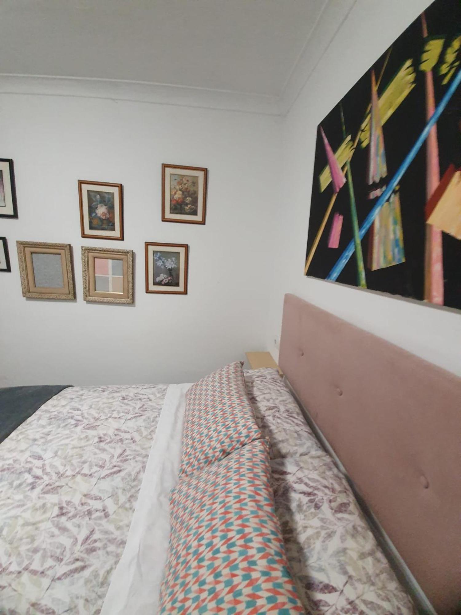 Studio Or Rooms With Private Bathroom Or Rooms With Shared Bathroom Барселона Экстерьер фото